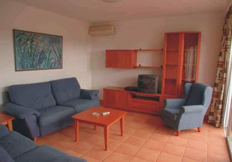 Villas Amarillas Кала-Бланка Экстерьер фото